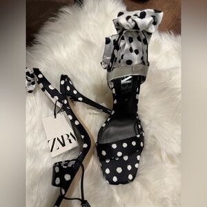 Zara Size 6.5 Black and White Polka Dot Heels new with tags
